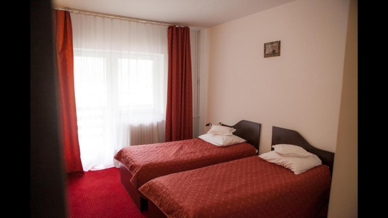 Cristal Sinaia Hotell Exteriör bild