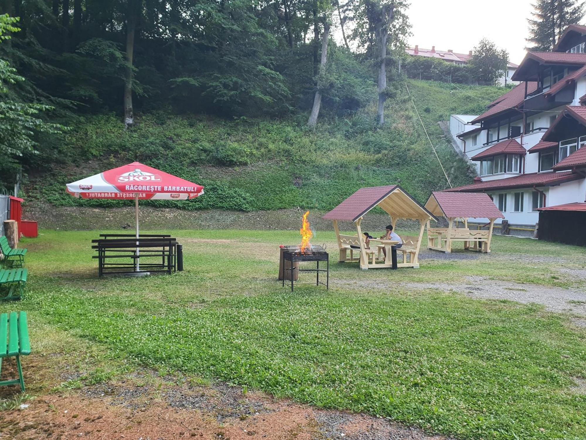 Cristal Sinaia Hotell Exteriör bild